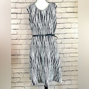 Lane Bryant Black and White Geometric Sleeveless Dress size 18